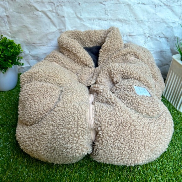 7AM CAR SEAT COCOON - TEDDY
$105
Oatmeal
One Size 0-12M - Picture 12 of 15